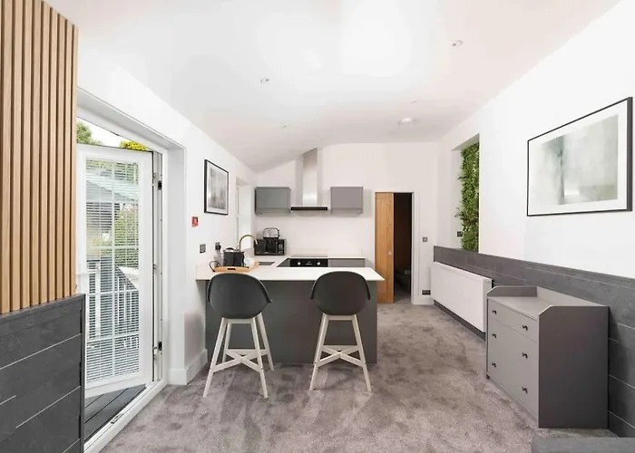 Stunning New Fully Renovated Flat In Marazion